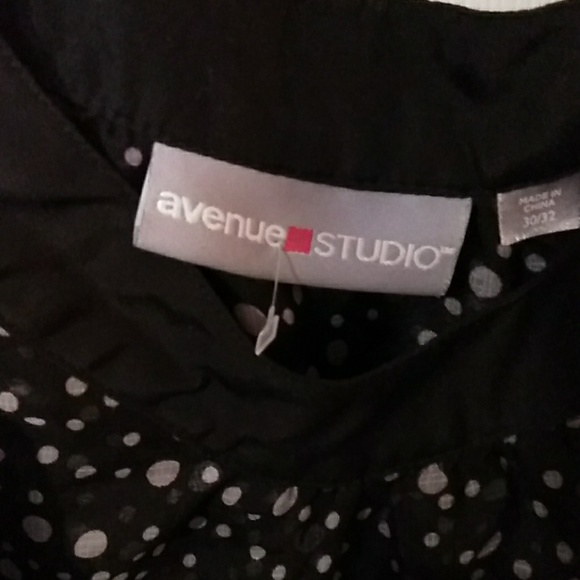 Avenue studio two flare ladies tops - Picture 2 of 7